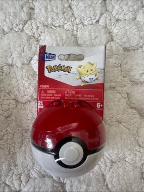 Pokemon Mega Togepi Poké Ball Playset - Red, White, Black